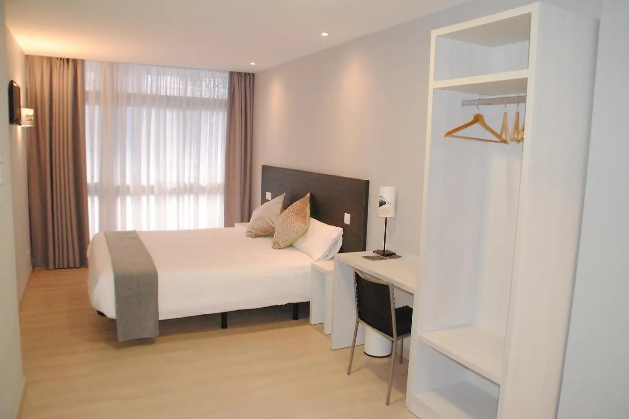 ** Гостевой дом Hostal Aslyp 114 Барселона Испания