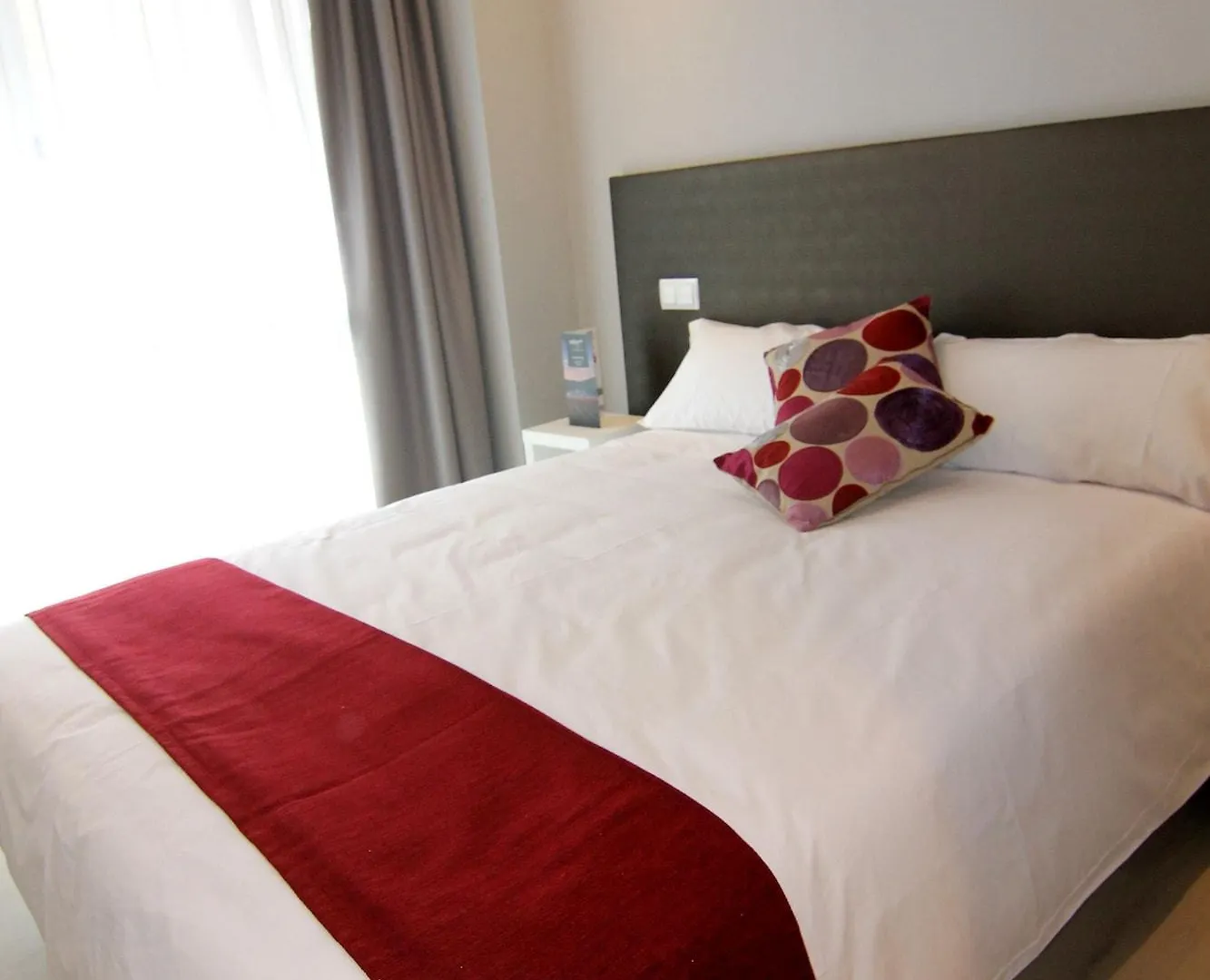 Hostal Aslyp 114 Барселона