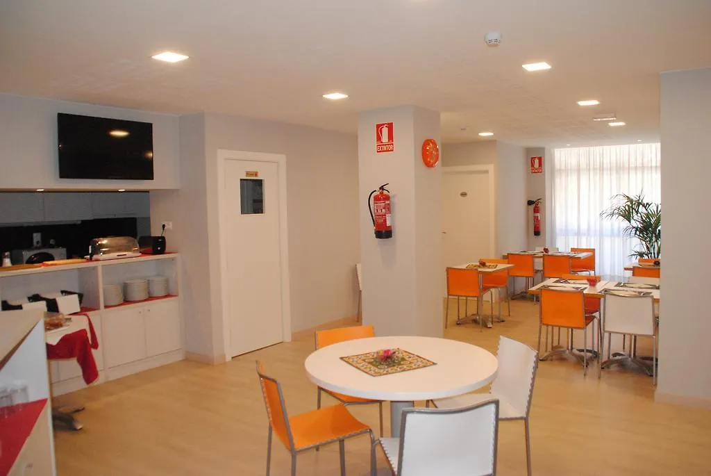 Hostal Aslyp 114 Барселона