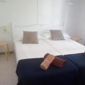 Apartamentos PLAYA PARK BRISAS Son Xoriguer Apartamento