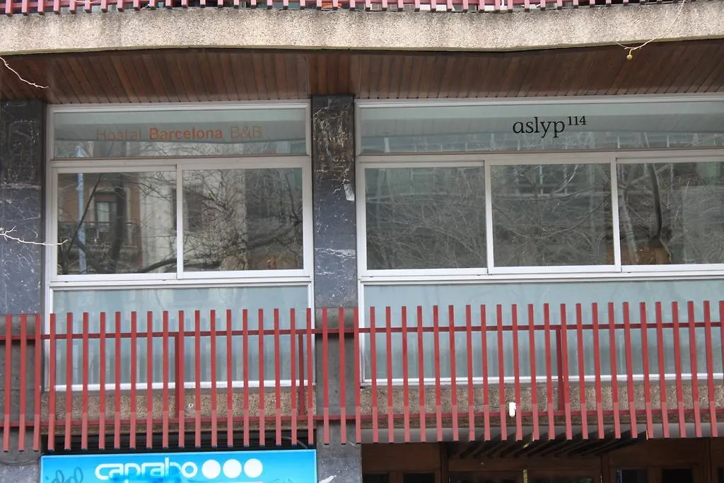 Hostal Aslyp 114 Barcelona Spain