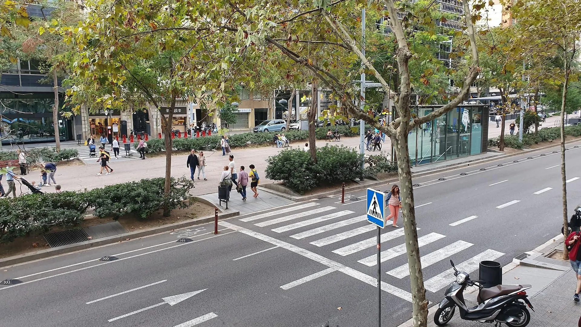 Hostal Aslyp 114 Barcelona Vendégház