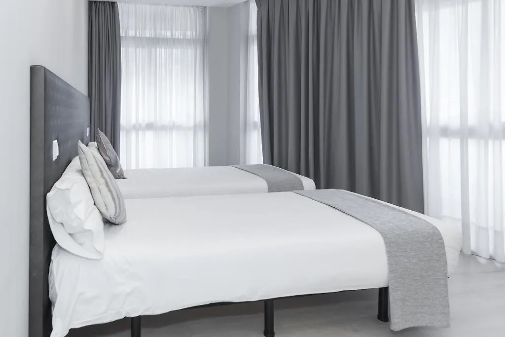 Hostal Aslyp 114 Barcelona Vendégház