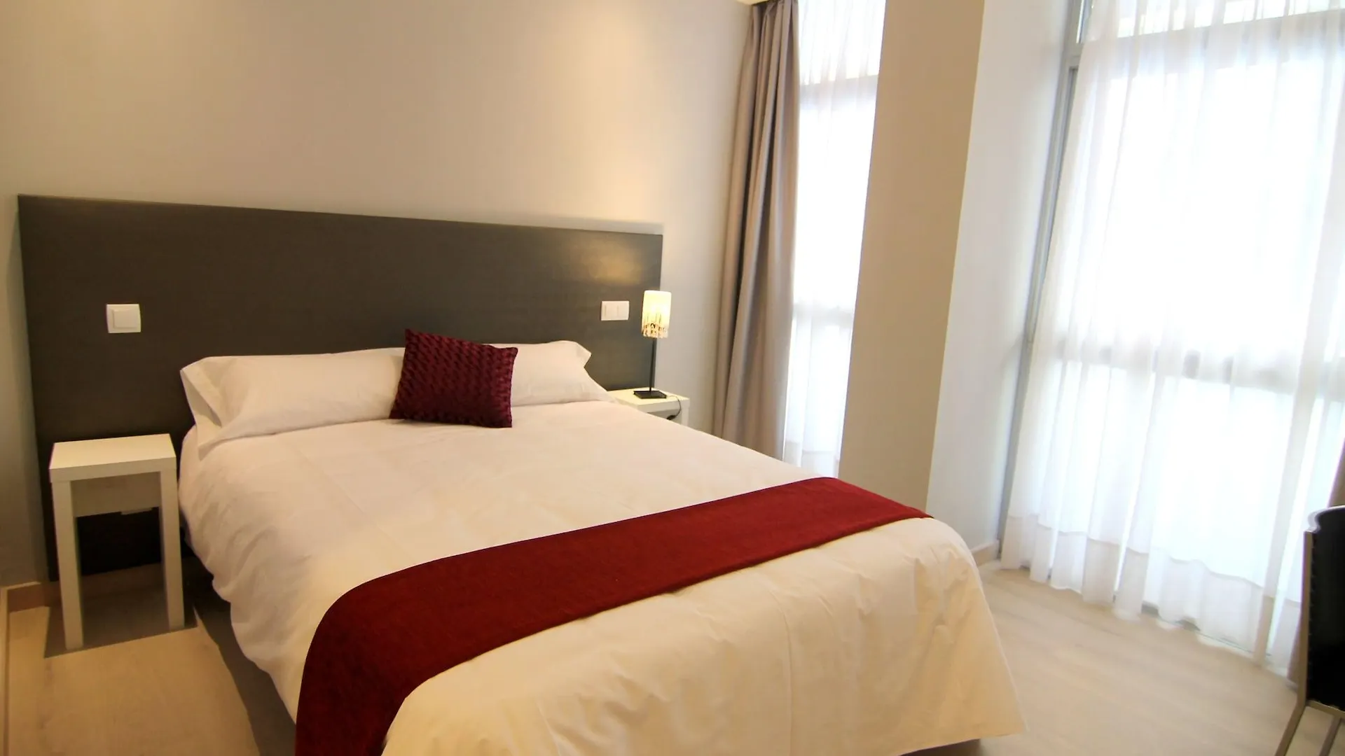 Guest house Hostal Aslyp 114 Barcelona