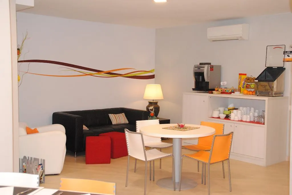 Hostal Aslyp 114 Barcelona