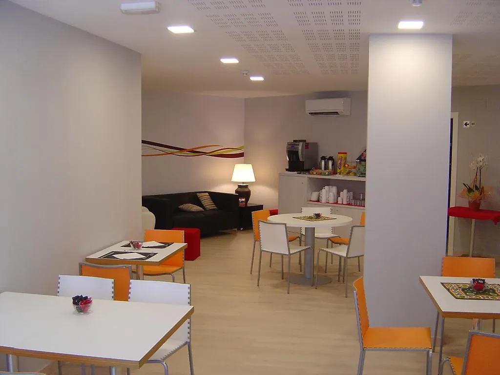 Guest house Hostal Aslyp 114 Barcelona