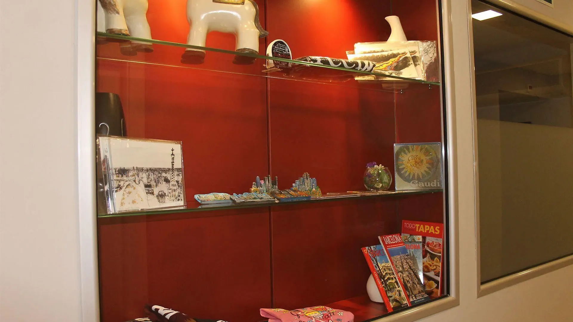 Guest house Hostal Aslyp 114 Barcelona